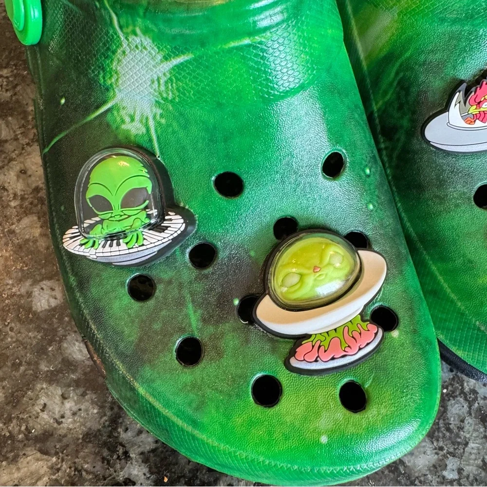 Crocs Kids J5 Green Alien Galaxy Clogs w/ Jibbitz Charms‎